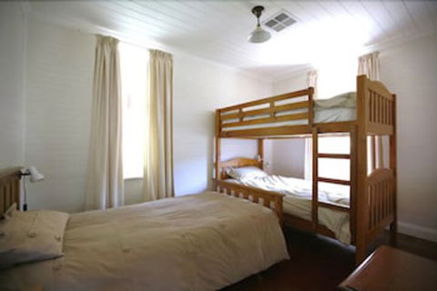 Singletons Retreat - Brisbane Tourism 4
