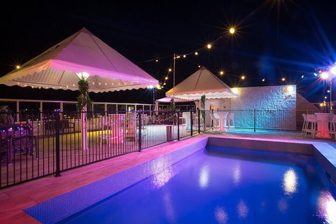 Gladstone Reef Hotel Motel - Brisbane Tourism 2