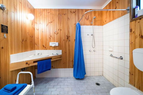 Kookaburra Motor Lodge - Tourism Brisbane 4