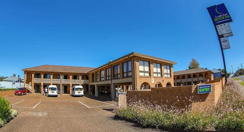 Cumberland Motor Inn - Tourism Brisbane 5