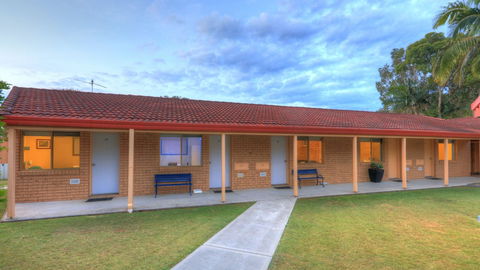 Yamba Motor Inn - Brisbane Tourism 0