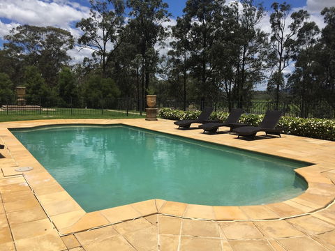 Villa Provence - Brisbane Tourism 4