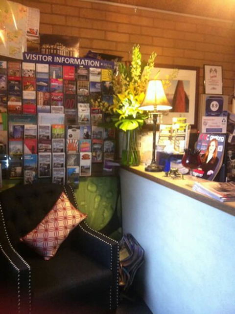 Parkwood Motel And Apartments - Tourism Brisbane 5