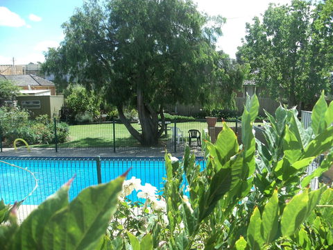 Parkwood Motel And Apartments - Tourism Brisbane 1