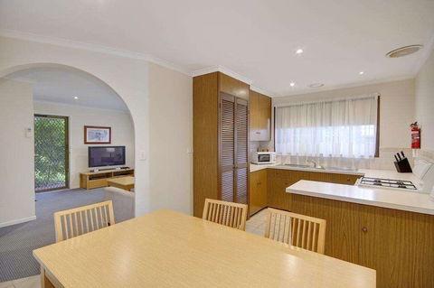 Parkwood Motel And Apartments - Tourism Brisbane 6