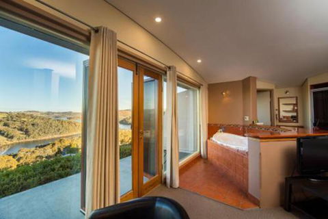 Eagle View Escape - Tourism Brisbane 2