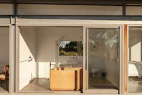 Avalon Coastal Retreat - Tourism Brisbane 1