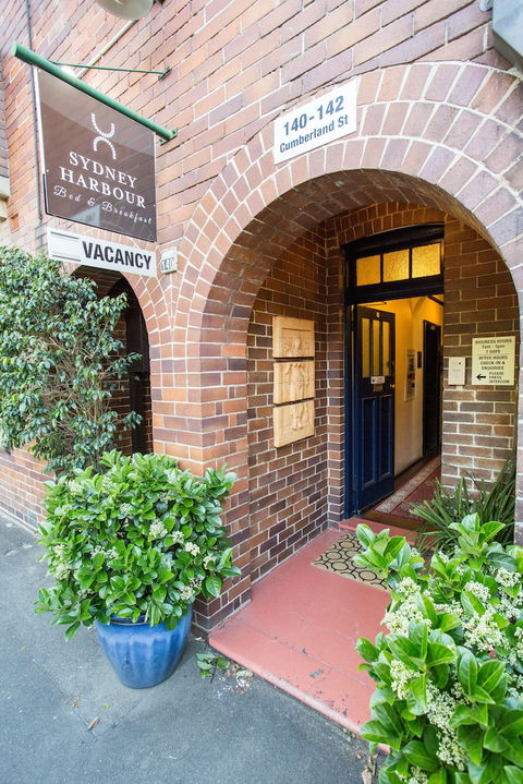 Sydney Harbour Bed & Breakfast - Brisbane Tourism 0