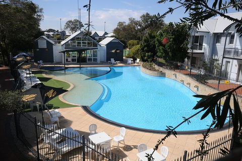 Mandurah Quay Resort - Brisbane Tourism 4