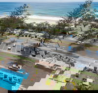 Southern Cross Beachfront Holiday Apartments - Tourism Brisbane