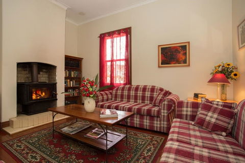 Belgravia Mountain Guest House - Tourism Brisbane 3