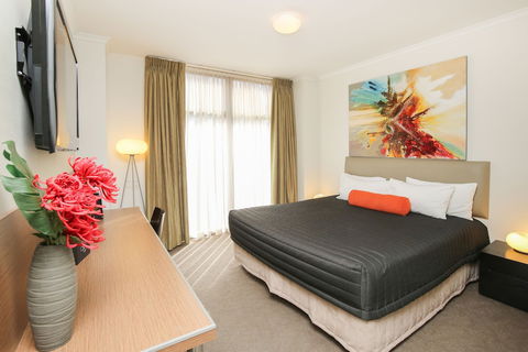 Indulge Apartments - Ontario - Brisbane Tourism 4
