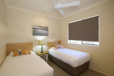 Marty's @ Little Beach - Tourism Brisbane 5