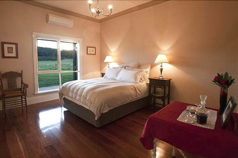 Tallawarra B & B - Brisbane Tourism 6