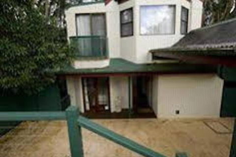 Montville Attic - Tourism Brisbane 0