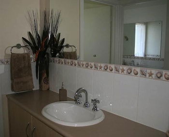 Searenity Holiday Accommodation - Tourism Brisbane 5