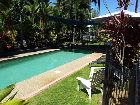 The York Beachfront Holiday Apartments - Tourism Brisbane 2