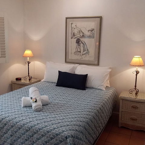 The York Beachfront Holiday Apartments - Tourism Brisbane 4