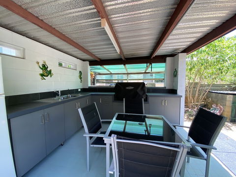 Palm View Holiday Apartments - Tourism Brisbane 2