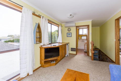 HOLIDAY On NAUTILUS INVERLOCH - Brisbane Tourism 4