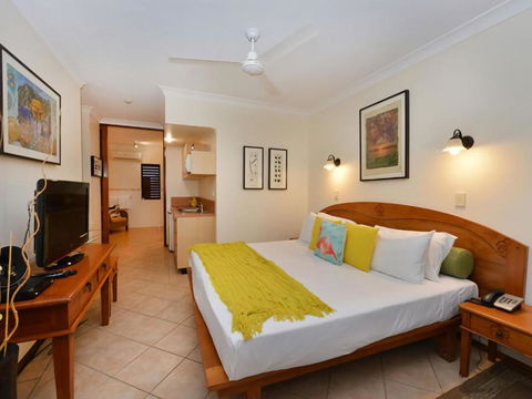 Poolside Studio - Tourism Brisbane 5
