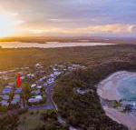 Angourie Blue 7 stroll to surfing beaches. - Brisbane Tourism