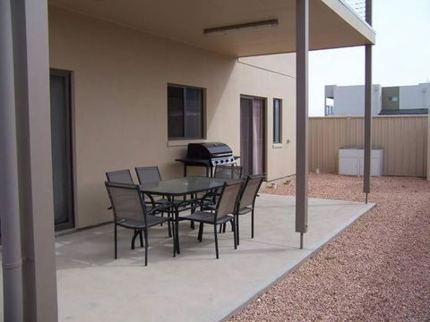 Relax On Par - Tourism Brisbane 4