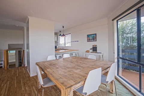 Woolamai Family Retreat - Brisbane Tourism 2