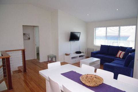 Beach Club 1 5 Gowing Street - Tourism Brisbane 2