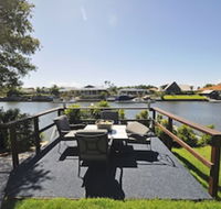 Bribie Island Canal Holiday Destination - Brisbane Tourism