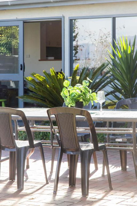 Relax In San Remo - Brisbane Tourism 3