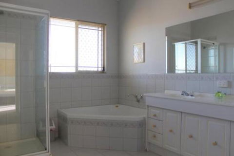 Golden Rivers Holiday Apartments - Tourism Brisbane 2