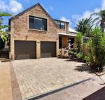 Salt Wood Cabin style retreat - Brisbane 4u