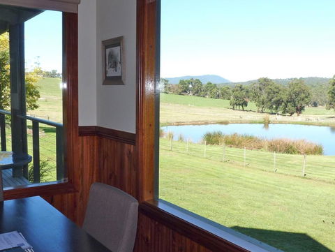 Raynella Alpaca Farmstay - Tourism Brisbane 4