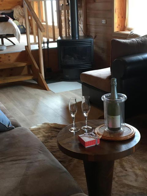 Springmead Rustic Cabin - Tourism Brisbane 1