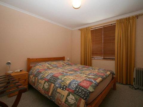 3 / 9 Park Road Jindabyne - Brisbane Tourism 4