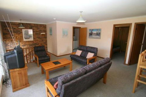 3 / 9 Park Road Jindabyne - Brisbane Tourism 0