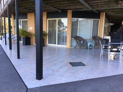 SilverWaters Waterfront Accommodation - Brisbane Tourism 4