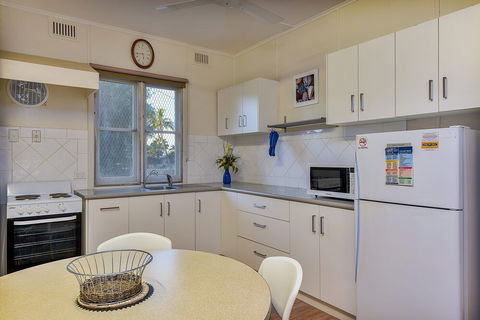 Getaway Villas Unit 3 - Tourism Brisbane 0