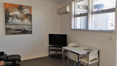 Getaway Villas Unit 38 4 1 Bedroom Self Contained Accommodation - Tourism Brisbane 2