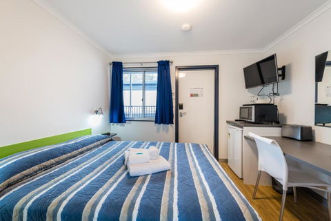 Jolly Swagman Acccommodation Park - Tourism Brisbane 1