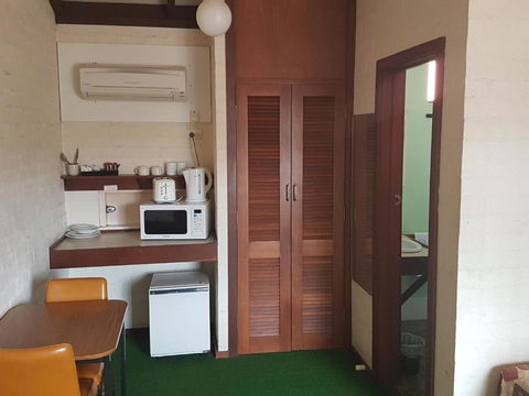 The Club Hotel - Brisbane Tourism 6