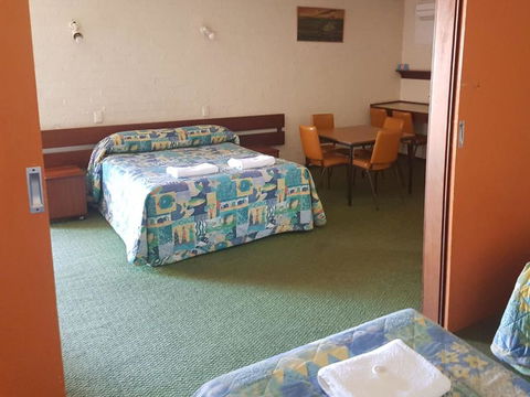 The Club Hotel - Brisbane Tourism 3