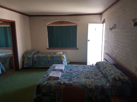 The Club Hotel - Brisbane Tourism 4