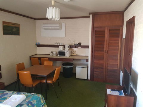 The Club Hotel - Brisbane Tourism 1
