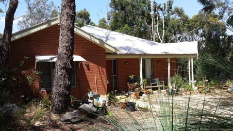 Stringybark Hills Retreat - Tourism Brisbane 6