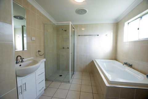 Topaz Cottage - Brisbane Tourism 6