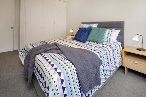 Silvertop Chalet - Brisbane Tourism 1