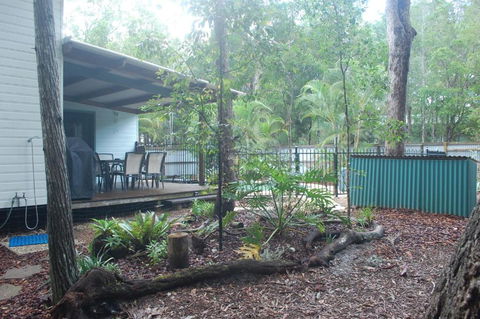 1 Naiad Court Lowset Family Home With Swimming Pool & Covered Deck. Pet Friendly - Tourism Brisbane 3