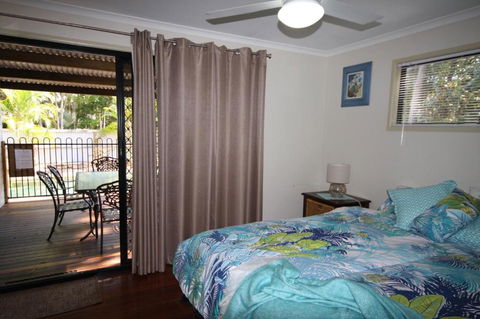 1 Naiad Court Lowset Family Home With Swimming Pool & Covered Deck. Pet Friendly - Tourism Brisbane 5